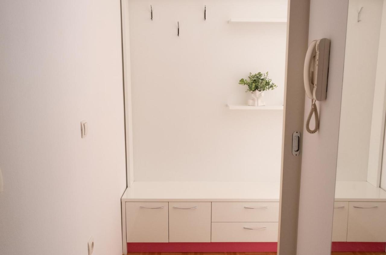 Flat 27 Apartment Ljubljana Bagian luar foto